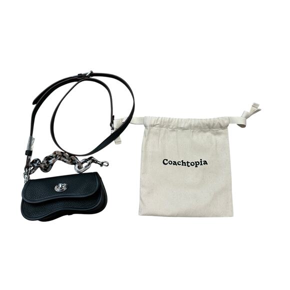 Elegant Black Leather Crossbody Bag - Picture 2 of 6